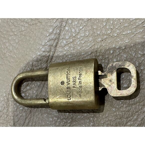 Louis Vuitton Vintage Brass PadLock & Key Lock & Key Authentic #342 - Picture 3 of 4